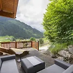 Schoeneben Hohe Tauern Blick 別荘 ヴァルト・イム・ピンツガウ